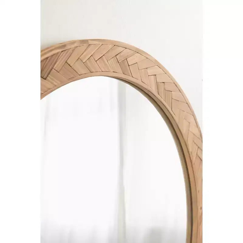 Specchio da parete rotondo da 24" con cornice in legno massello Chevron – Marrone