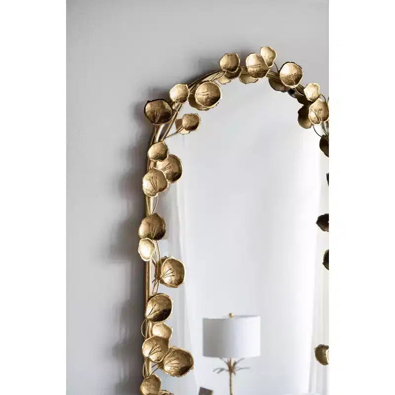 Specchio a figura intera ad arco 51.5"x29" con dettagli a foglia dorata – Oro