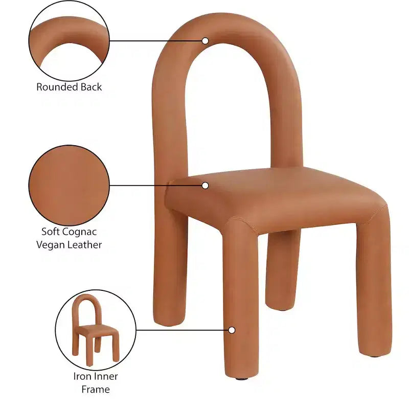 Set di 2 sedie da pranzo in pelle vegana con gambe in metallo – Stile moderno