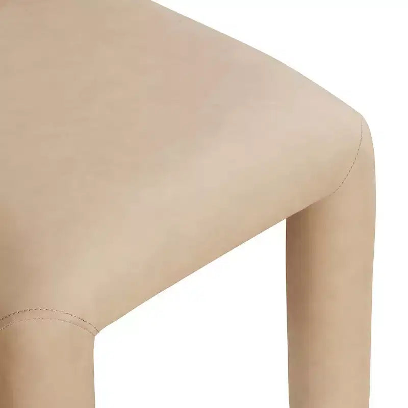 Set di 2 sedie da pranzo in pelle vegana con gambe in metallo – Stile moderno
