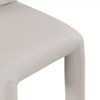 Set di 2 sedie da pranzo in pelle vegana con gambe in metallo – Stile moderno
