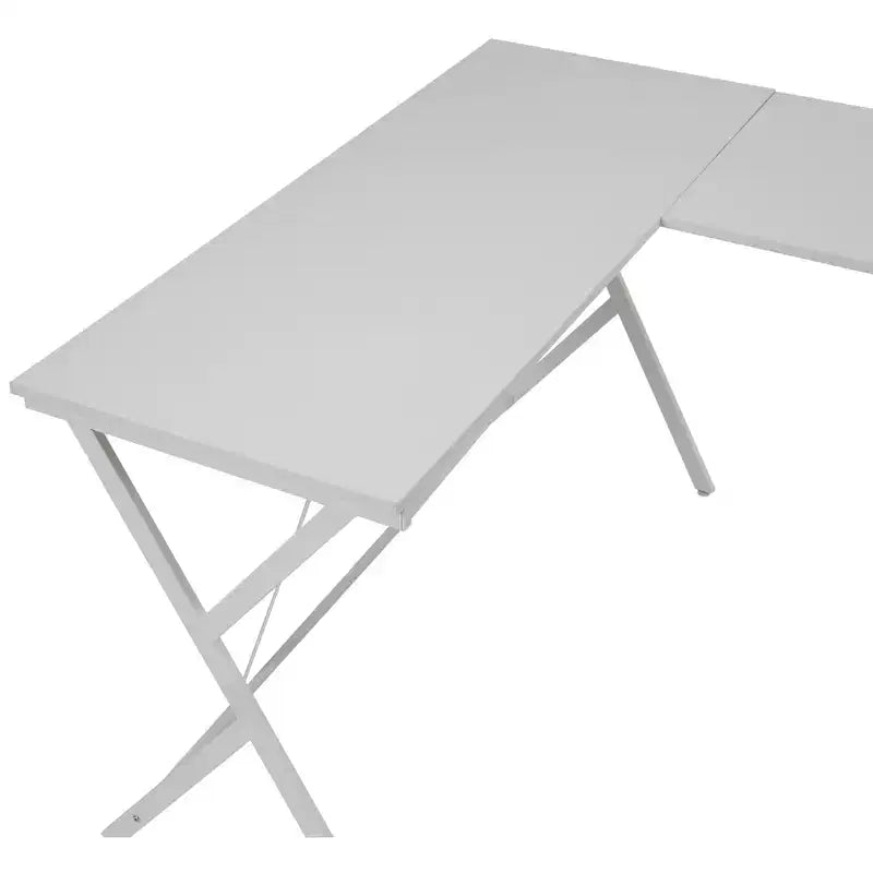 Scrivania angolare minimalista da 62" con gambe incrociate e ampio piano del tavolo