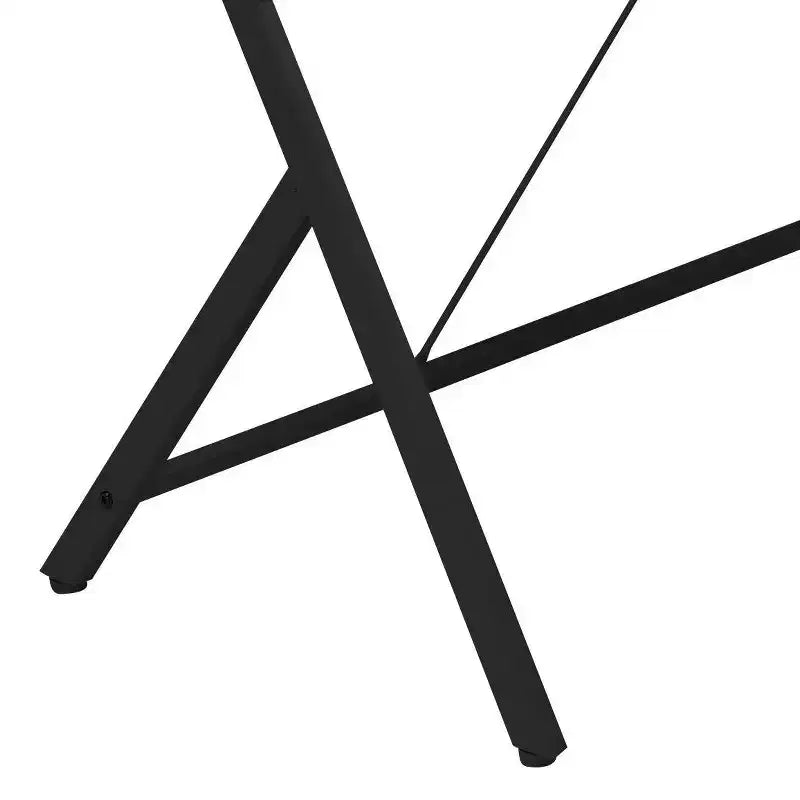 Scrivania angolare minimalista da 62" con gambe incrociate e ampio piano del tavolo