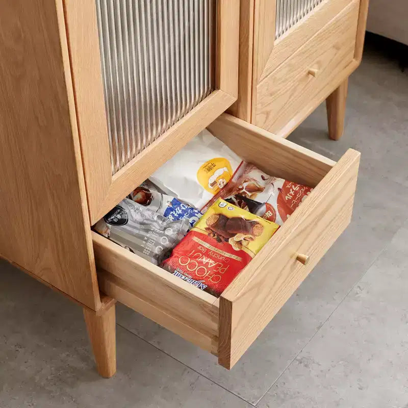 Mobiletto singolo in rovere con anta in vetro e maniglia in ottone, rovere naturale