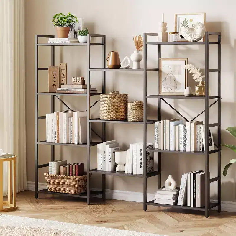 Libreria Industriale a Tre Campate a 4 Ripiani - 62.2 Profondità Marrone Rustico e Telaio Nero, 11 Ripiani Espositivi Regolabili per Soggiorno, Casa, Ufficio