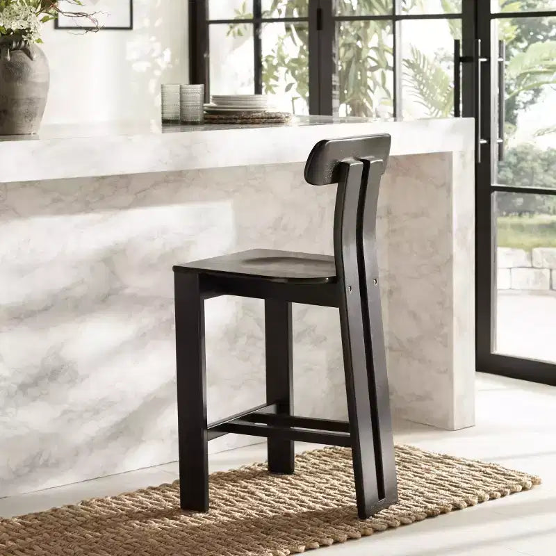 Sgabello da bancone in legno – Finitura naturale