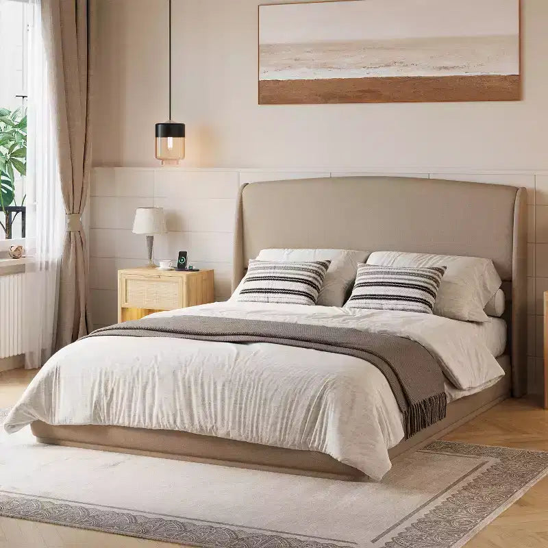 Letto a piattaforma Queen imbottito con testiera ad ali imbottita – Profilo basso