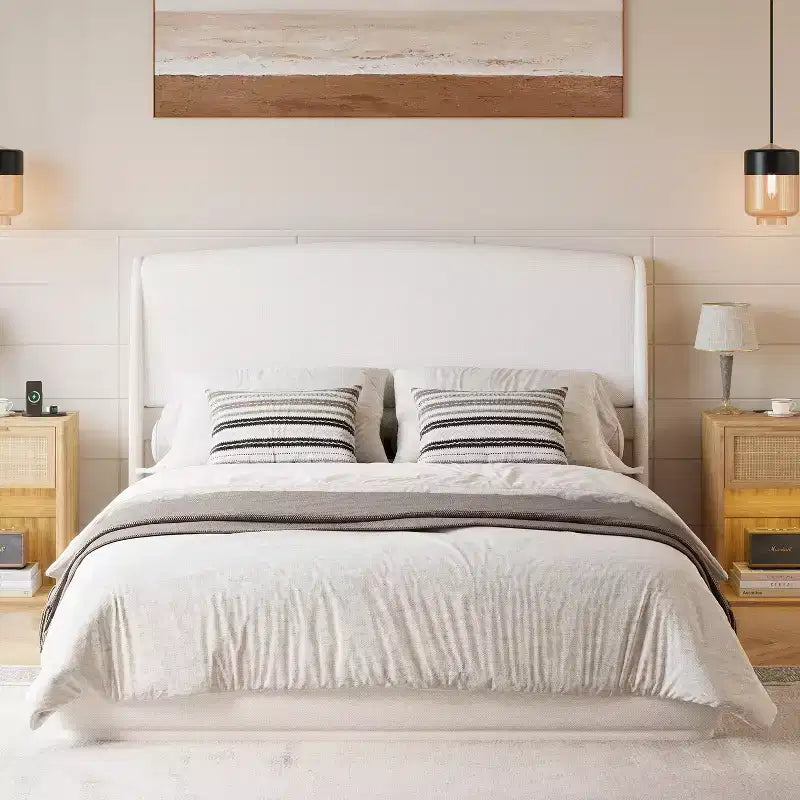 Letto a piattaforma Queen imbottito con testiera ad ali imbottita – Profilo basso