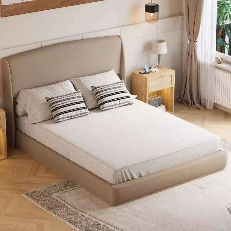 Letto a piattaforma Queen imbottito con testiera ad ali imbottita – Profilo basso
