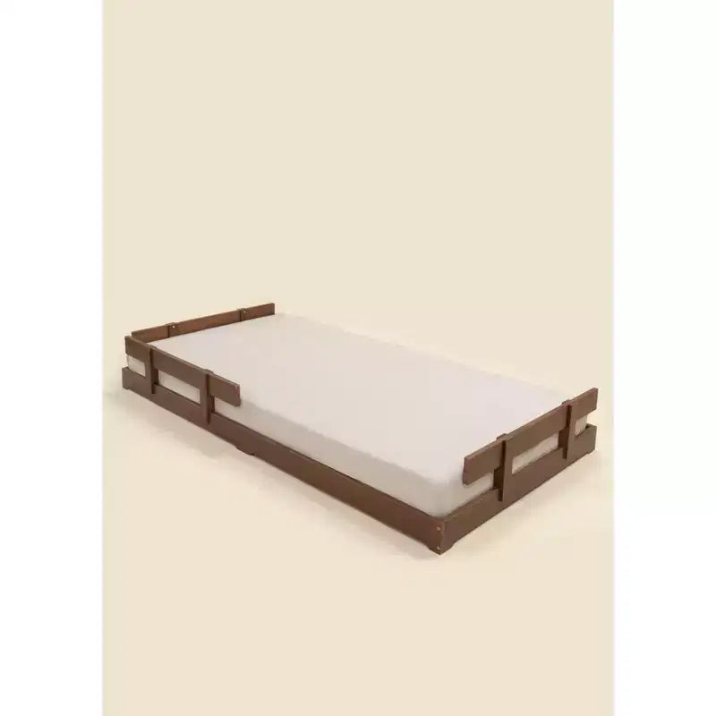 Telaio letto per bambini in legno di noce – Profilo basso minimalista