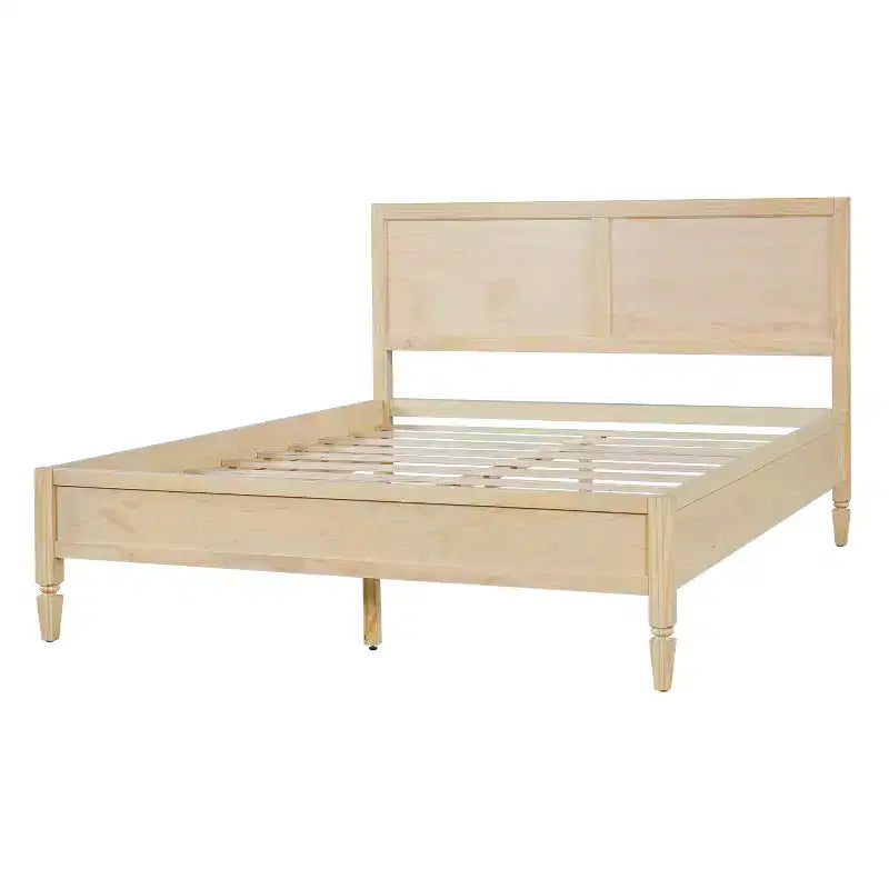 Letto con struttura a piattaforma Queen/King e testiera classica a pannelli