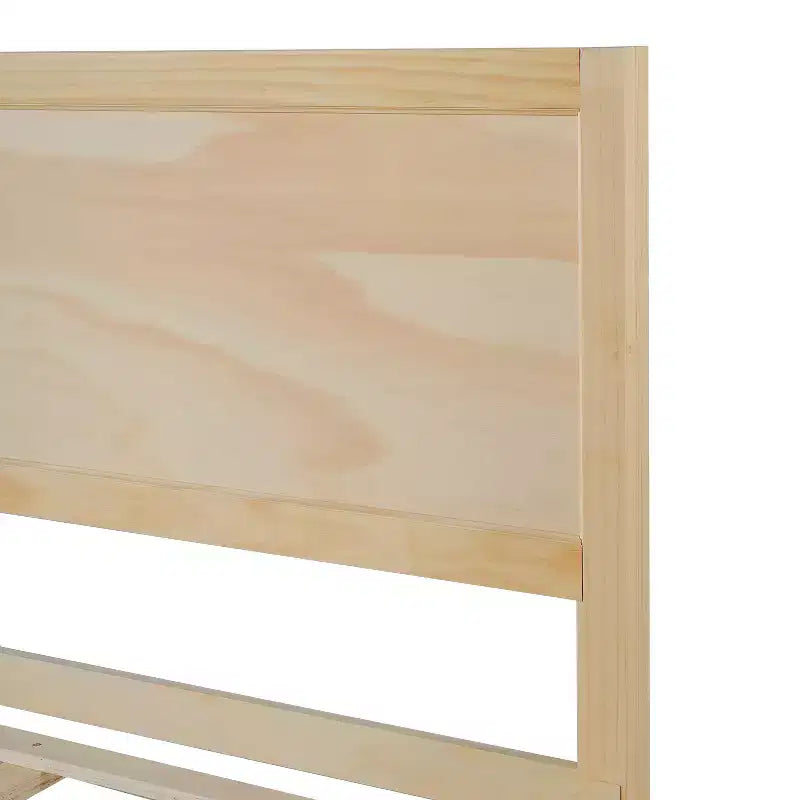Letto con struttura a piattaforma Queen/King e testiera classica a pannelli