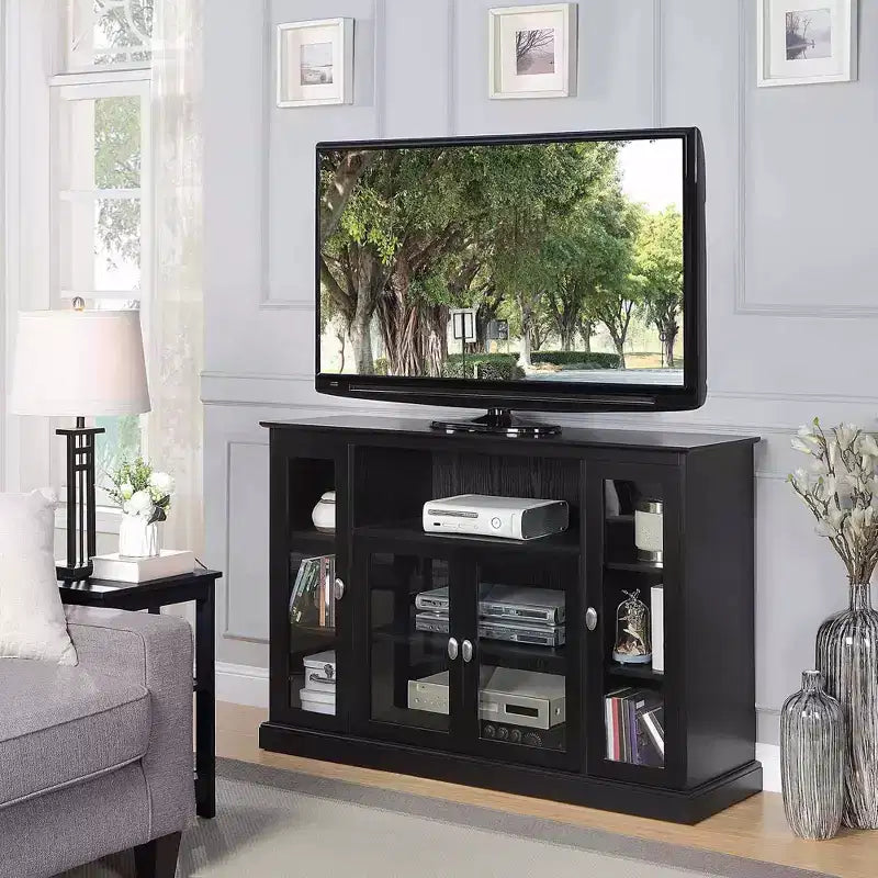Mobile TV Highboy da 60" con armadietti e 9 ripiani – Nero