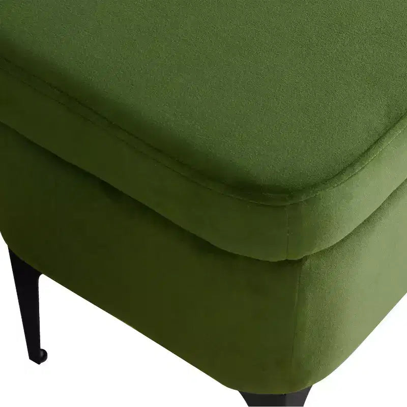 Grande panca contenitore moderna con gambe in metallo nero opaco